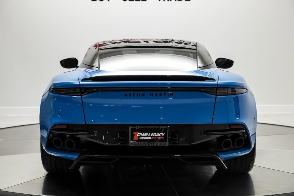 Used 2022 Aston Martin DBS Superleggera RWD image 10