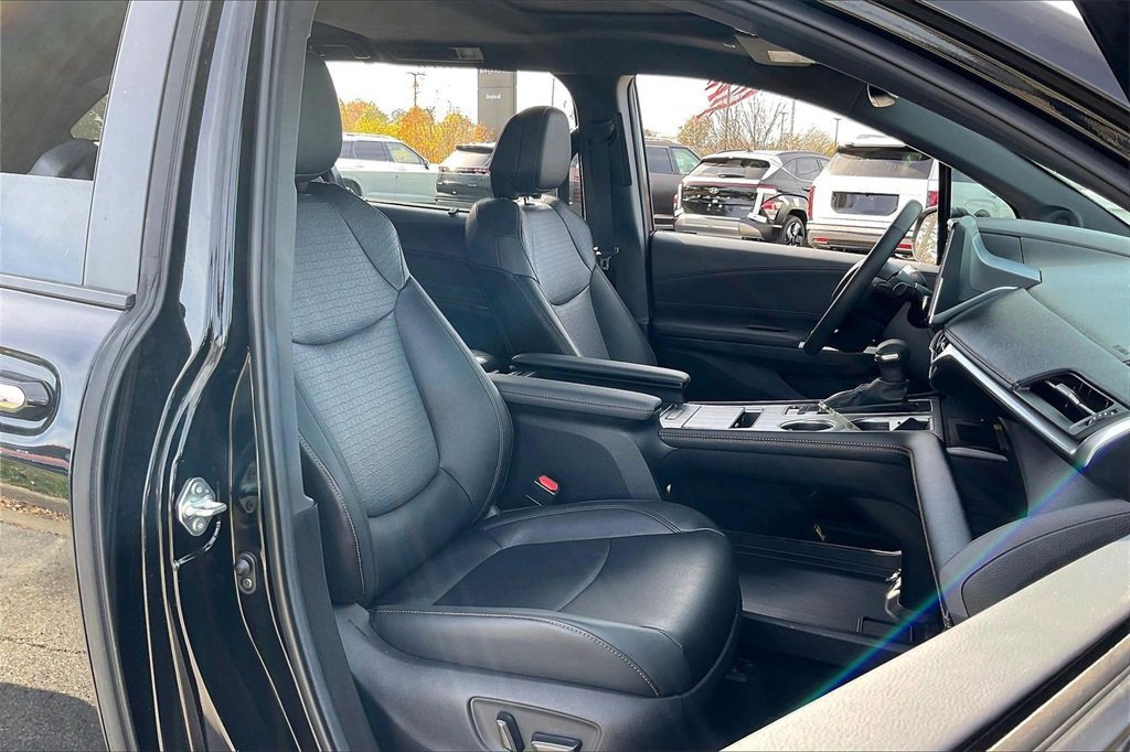 Used 2024 Toyota Sienna XSE image 34