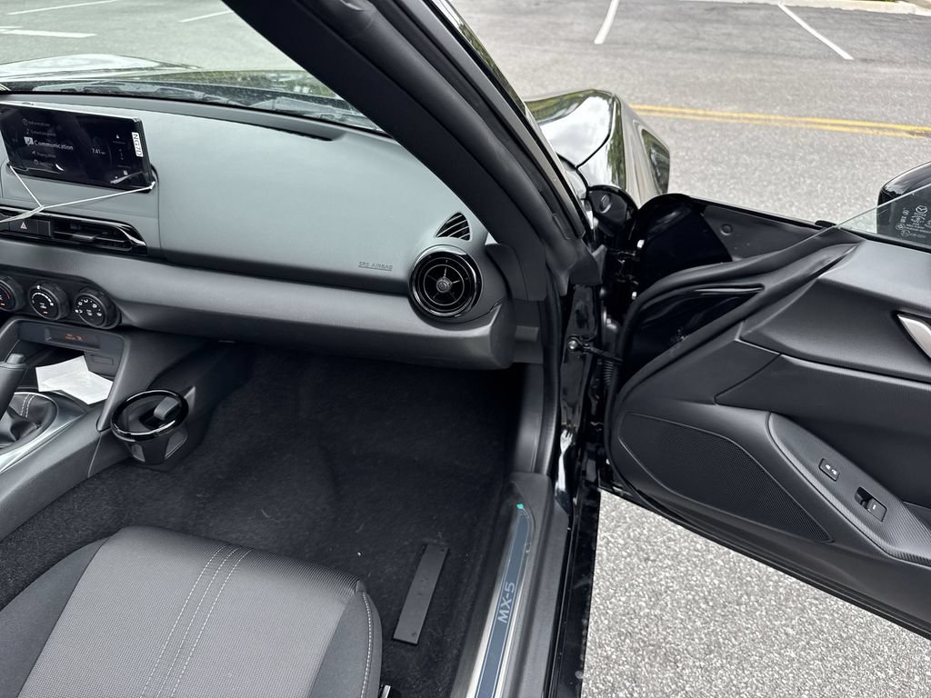 New 2026 MAZDA MX-5 Miata Sport w/ Interior Package RWD image 21