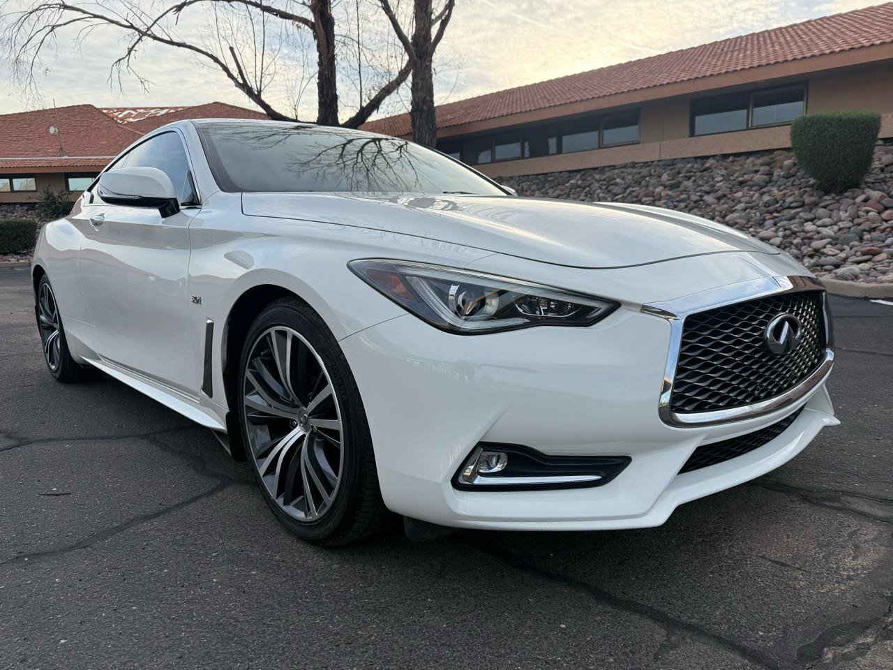 Used 2018 INFINITI Q60 3.0t Luxe w/ Sensory Package 3.0T Luxe