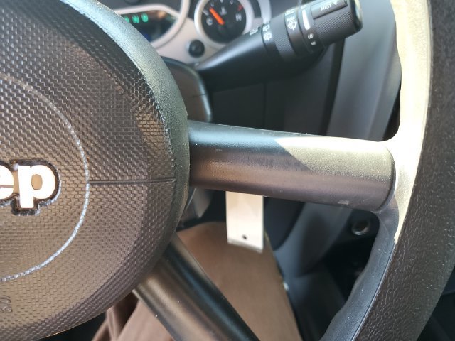 Used 2010 Jeep Wrangler Unlimited Sport AWD/4WD image 16