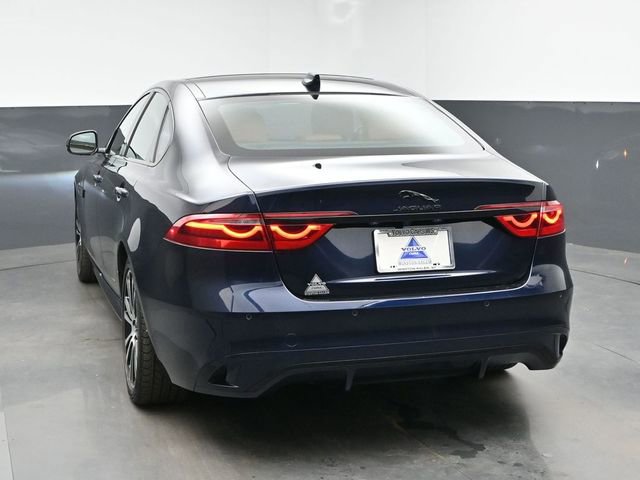 Used 2024 Jaguar XF R-Dynamic SE AWD/4WD image 8