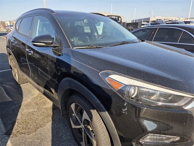 Used 2016 Hyundai Tucson Limited w/ Option Group 03 image 9