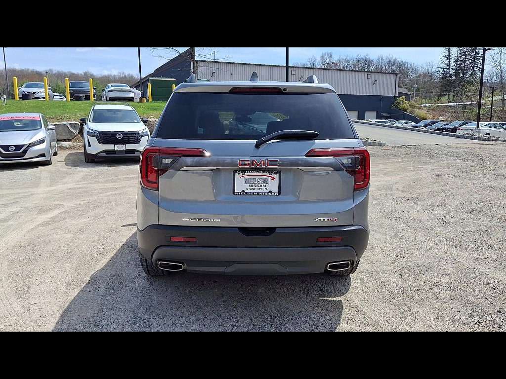 Used 2023 GMC Acadia AT4 w/ Technology Package AWD/4WD image 7