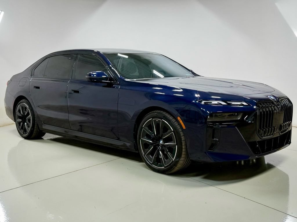 Used 2023 BMW i7 xDrive60 AWD/4WD image 7