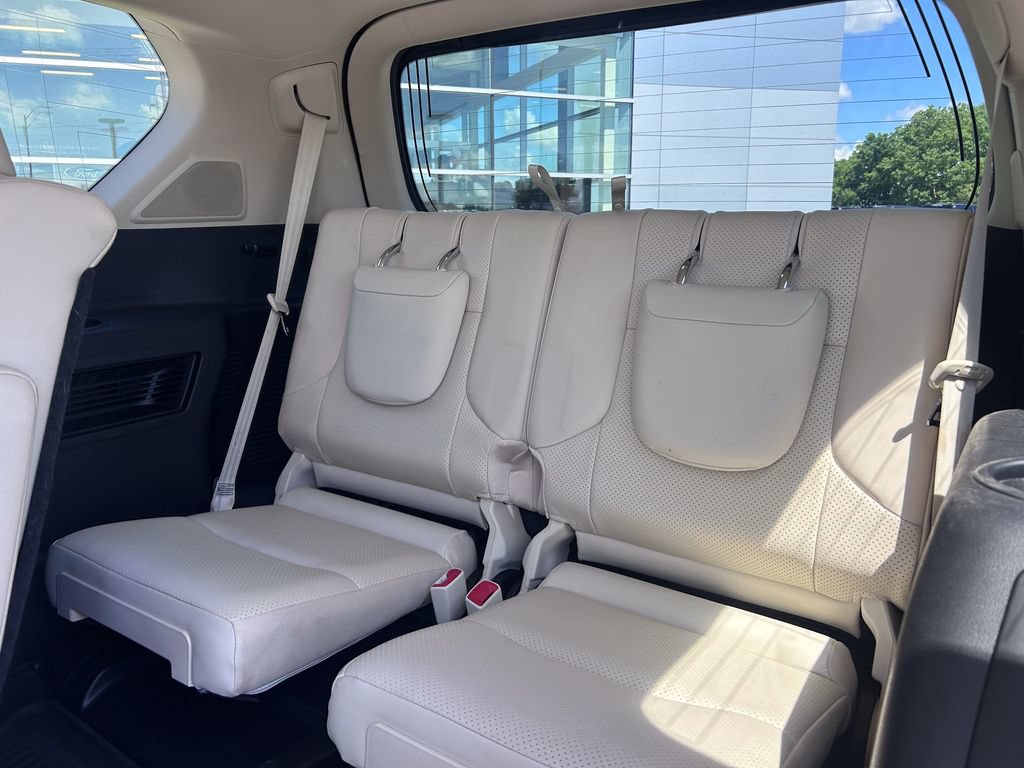 Used 2021 Lexus GX 460 Luxury w/ Sport Design Package AWD/4WD image 15