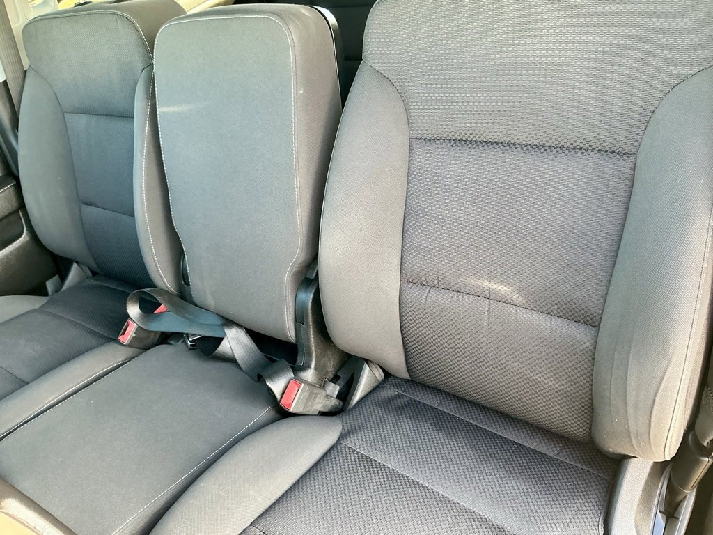 Used 2018 Chevrolet Silverado 1500 LT w/ All Star Edition image 38