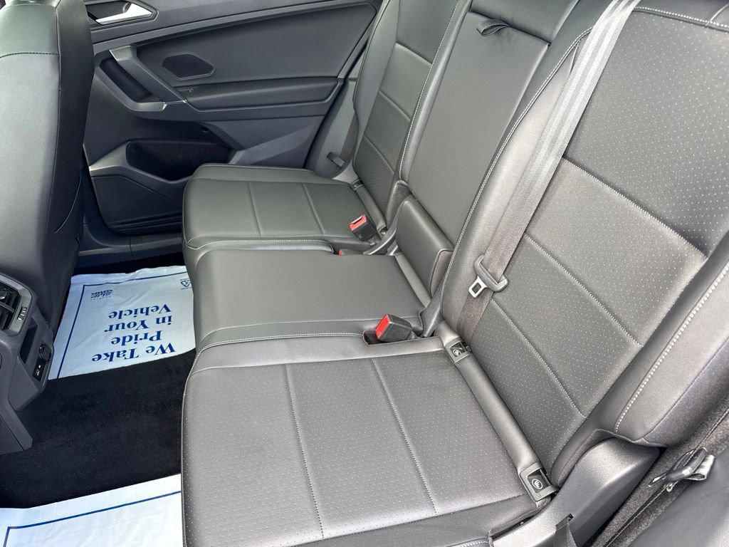 Used 2020 Volkswagen Tiguan SE AWD/4WD image 31
