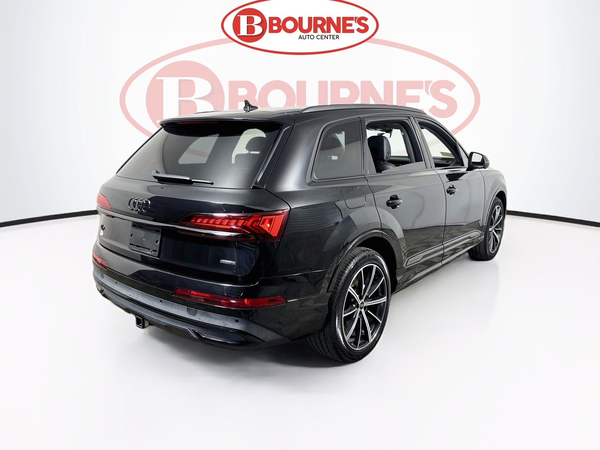 Used 2023 Audi Q7 3.0T Premium Plus w/ Premium Plus Package AWD/4WD image 11