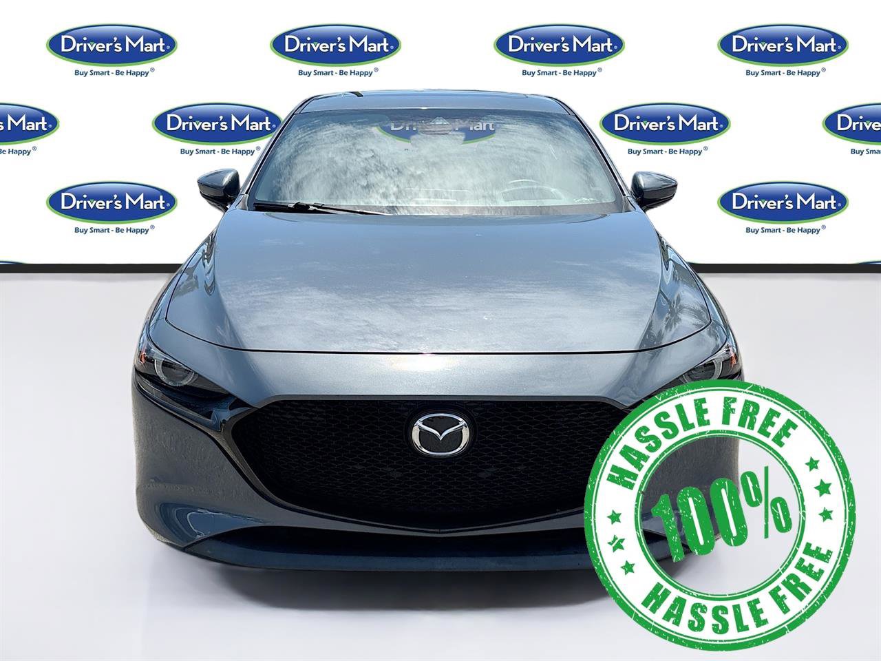 Used 2019 MAZDA MAZDA3 Hatchback w/ Premium Package FWD image 2