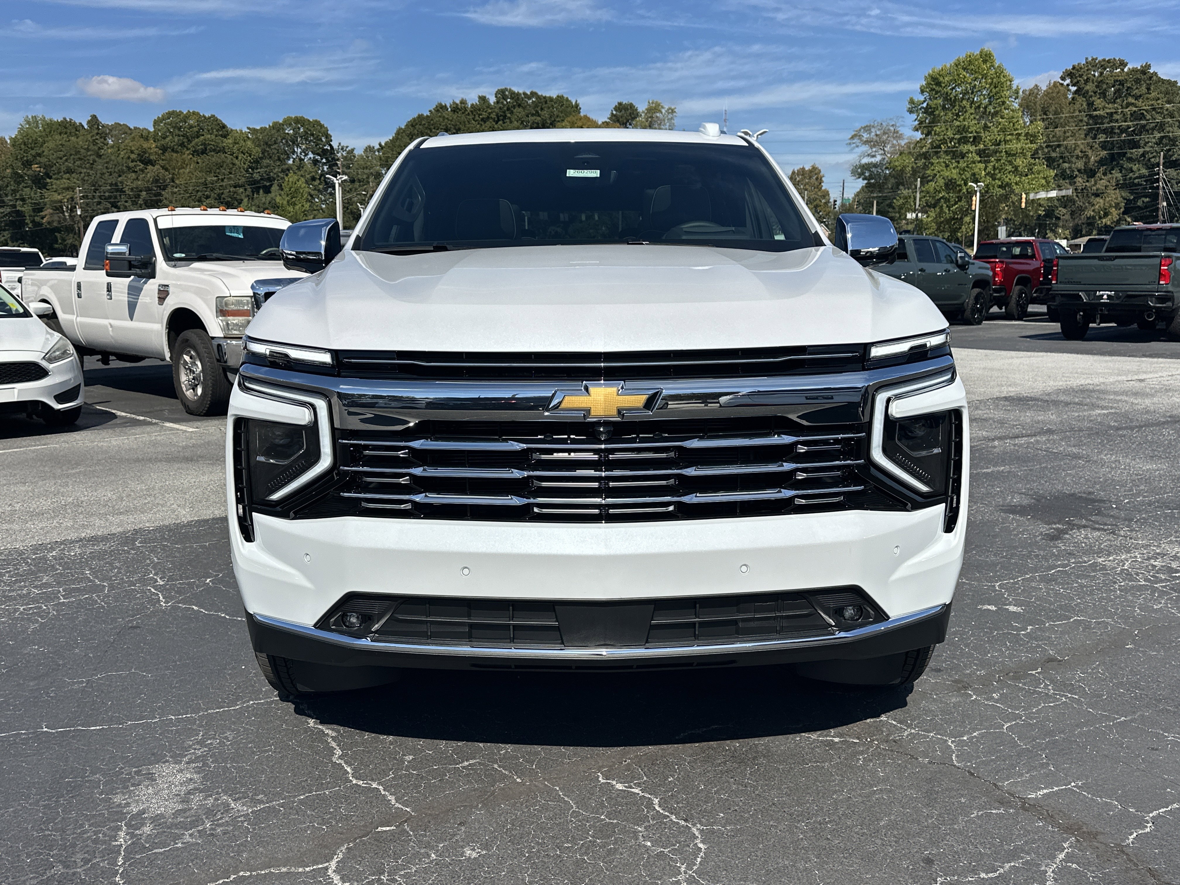 New 2026 Chevrolet Suburban Premier image 2