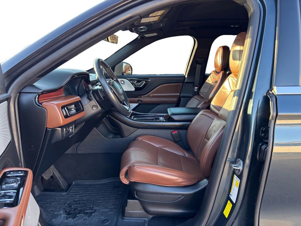 Used 2021 Lincoln Aviator Reserve w/ Equipment Group 202A image 14