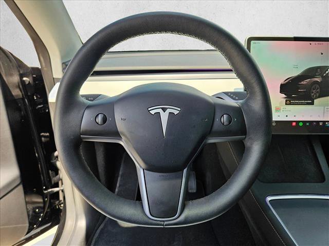 Used 2024 Tesla Model Y Long Range RWD image 11
