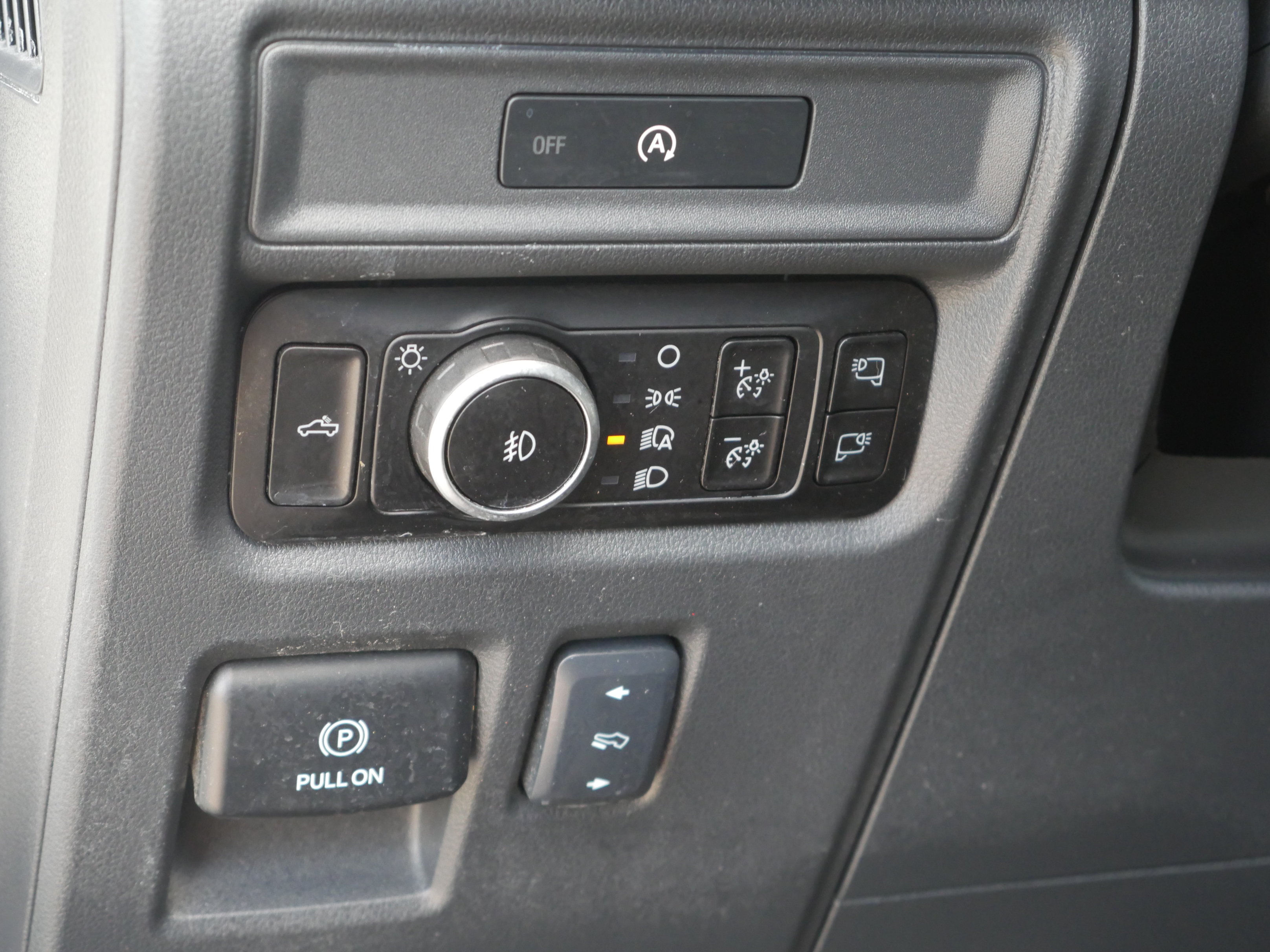 Certified 2025 Ford F150 Lariat AWD/4WD image 6