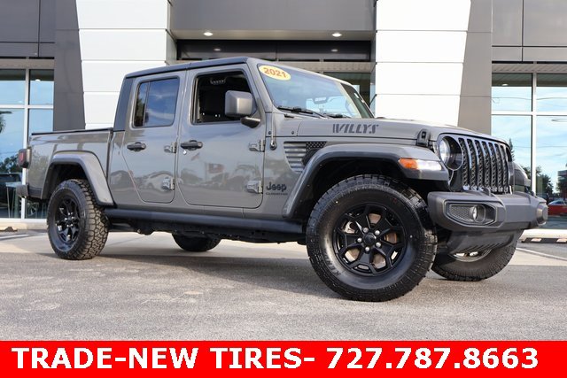 Used 2021 Jeep Gladiator Willys image 2