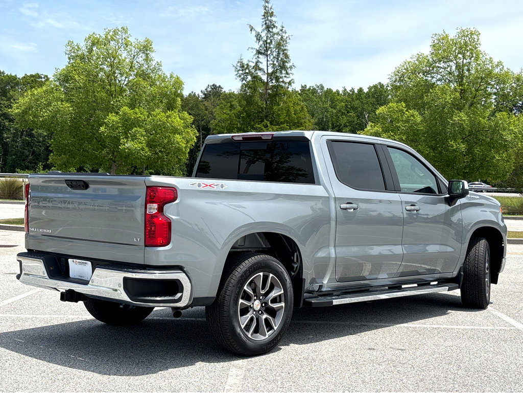 Used 2024 Chevrolet Silverado 1500 LT w/ Safety Package AWD/4WD image 23