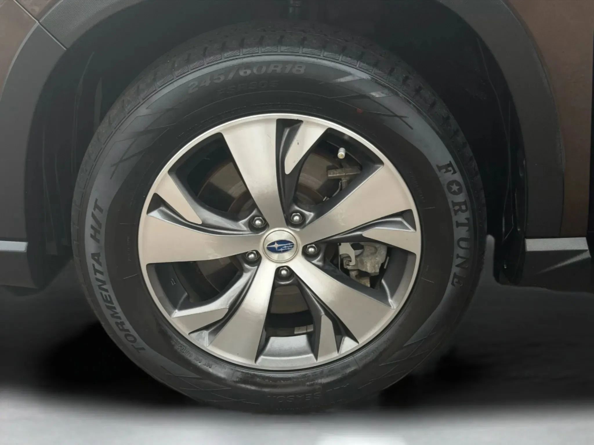 Used 2019 Subaru Ascent Premium image 43