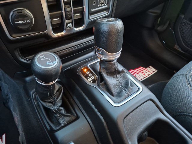 Used 2024 Jeep Wrangler Unlimited Sport AWD/4WD image 20