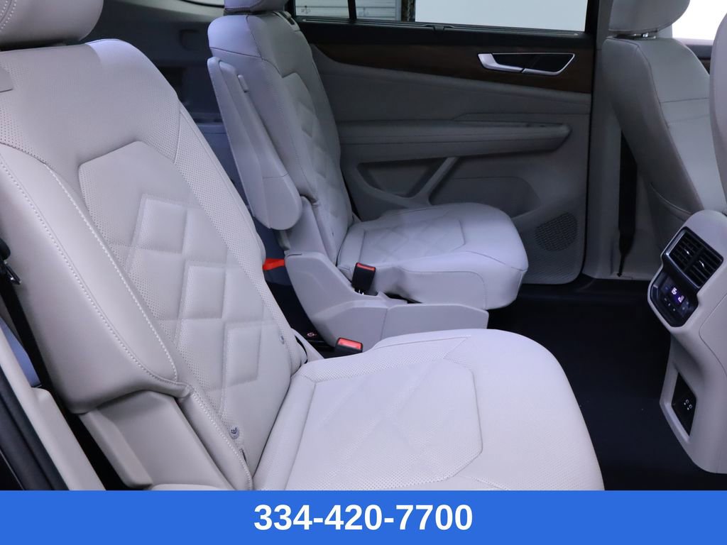 New 2025 Volkswagen Atlas Cross Sport SEL Premium R-Line image 18