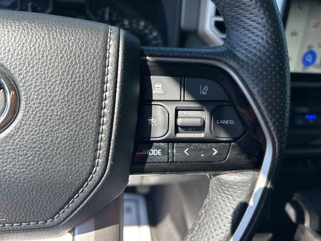 Used 2023 Toyota Tundra Limited w/ Power Package image 9