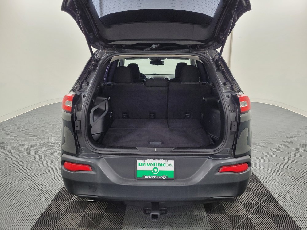 Used 2015 Jeep Cherokee Sport FWD image 29