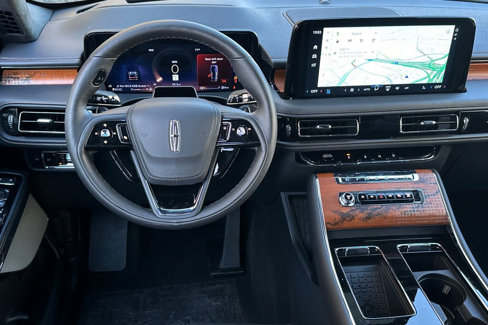 New 2026 Lincoln Aviator Black Label AWD/4WD image 13