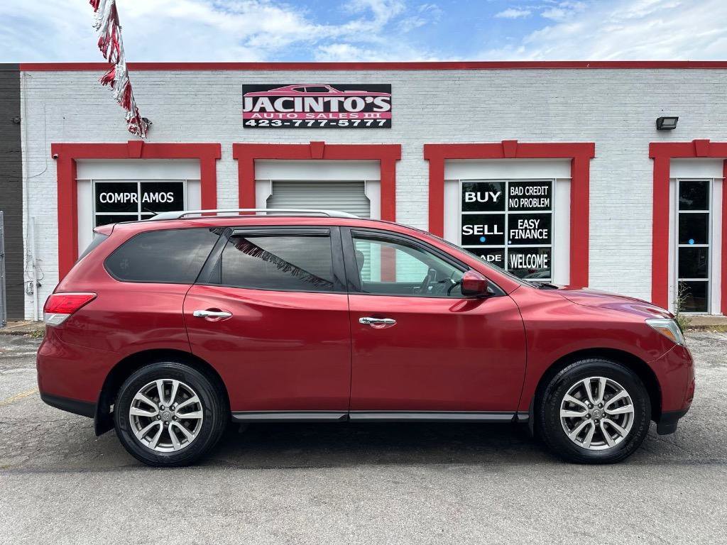 Used 2015 Nissan Pathfinder S FWD image 1