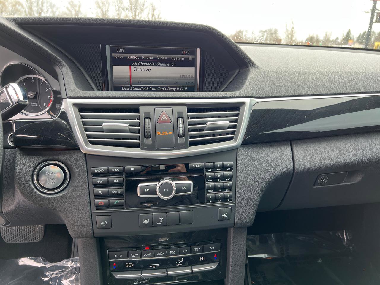 Used 2013 Mercedes-Benz E 350 E350 4MATIC Sedan image 22