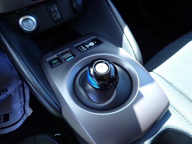 Used 2025 Nissan Leaf S FWD image 16