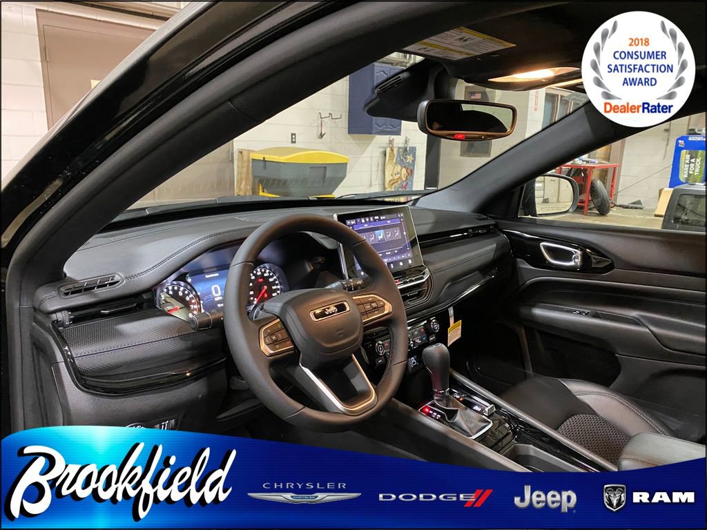 New 2026 Jeep Compass Latitude image 30