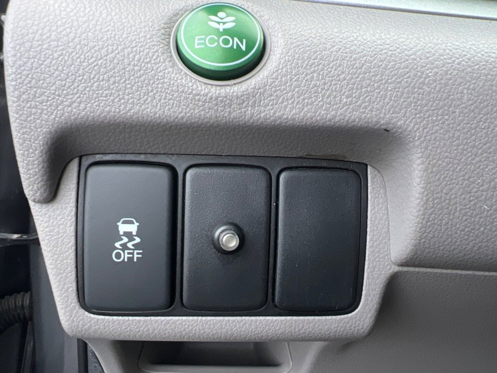 Used 2013 Honda CR-V LX image 25