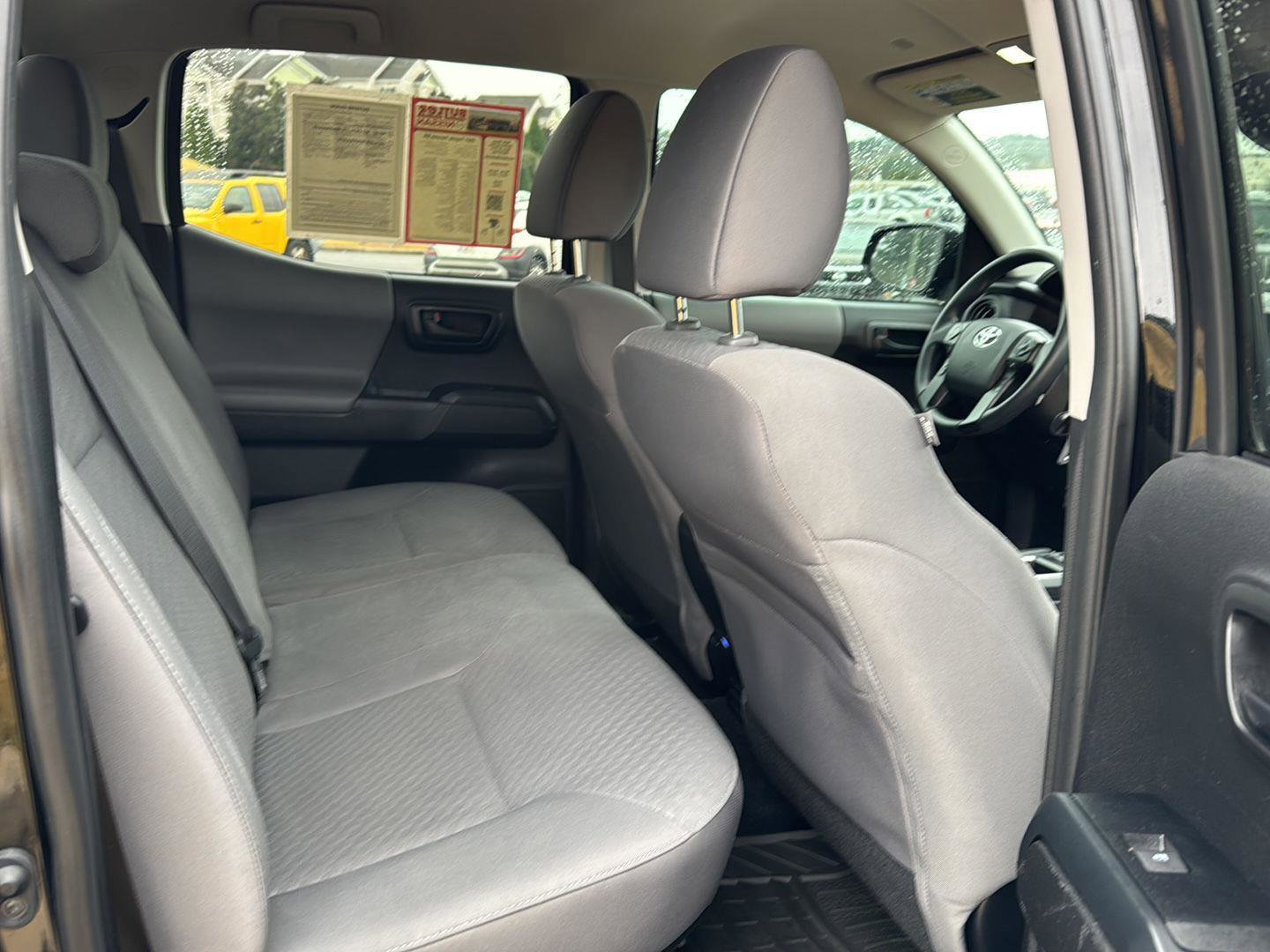 Used 2021 Toyota Tacoma SR w/ SR Convenience Package image 11