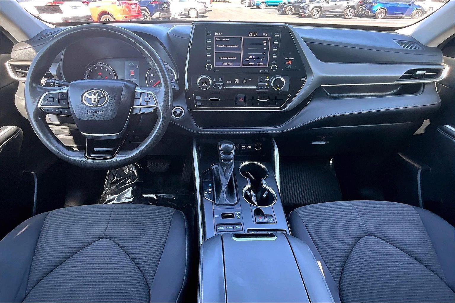 Used 2021 Toyota Highlander L AWD/4WD image 13