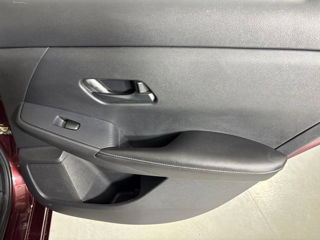 Used 2024 Nissan Sentra SV FWD image 18