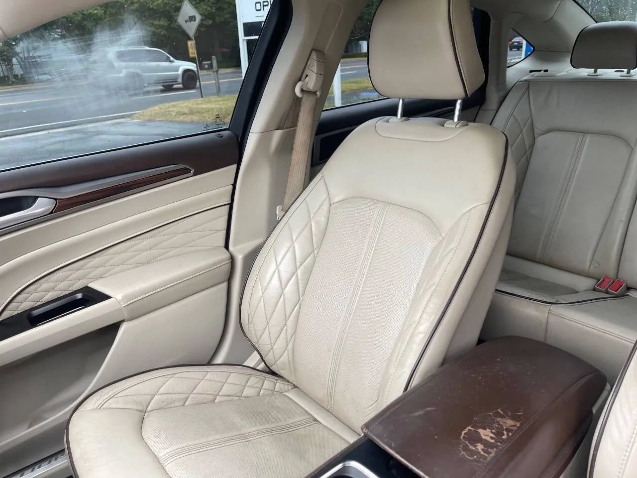 Used 2017 Ford Fusion Platinum FWD image 14