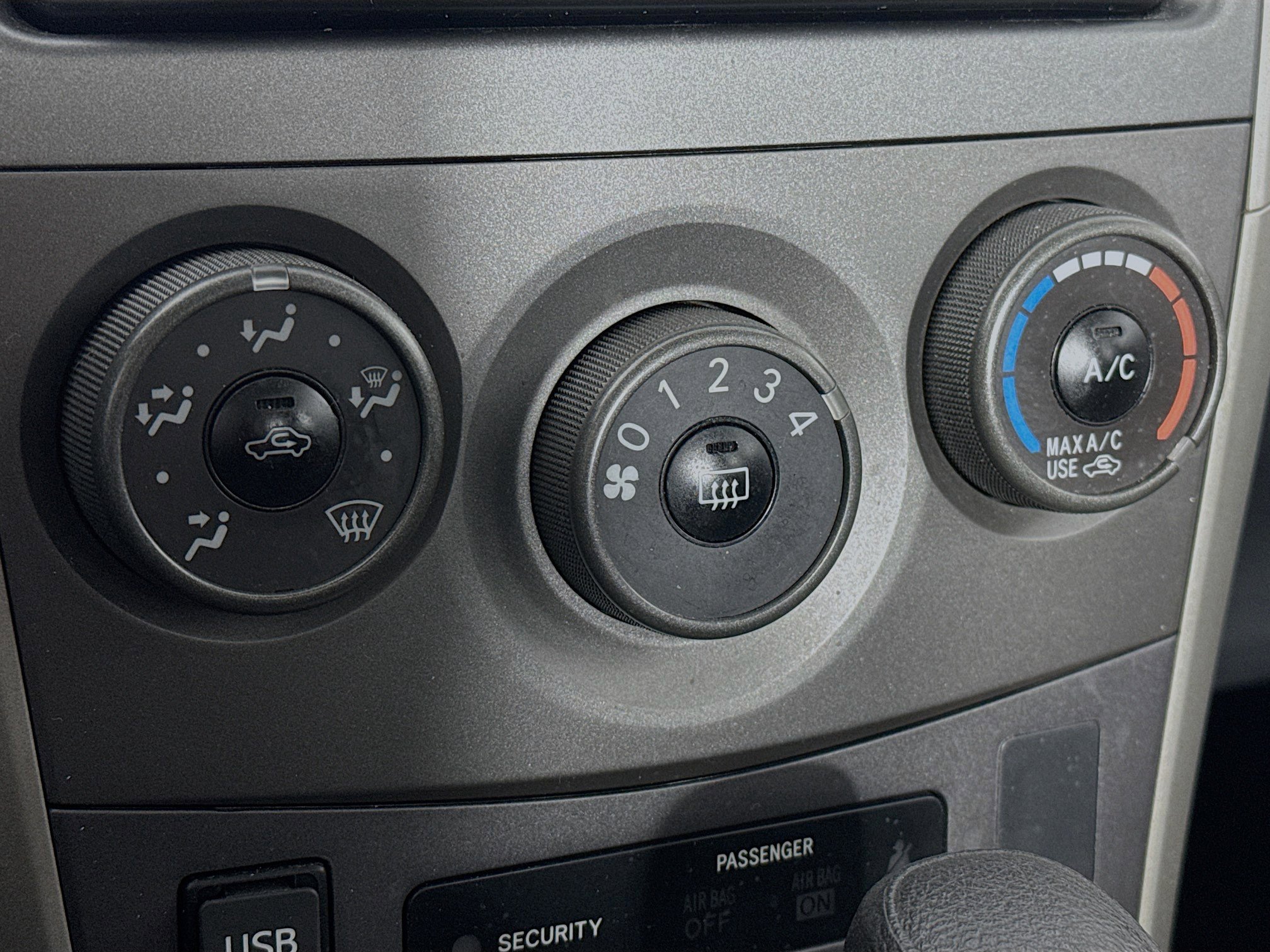 Used 2013 Toyota Corolla S image 14