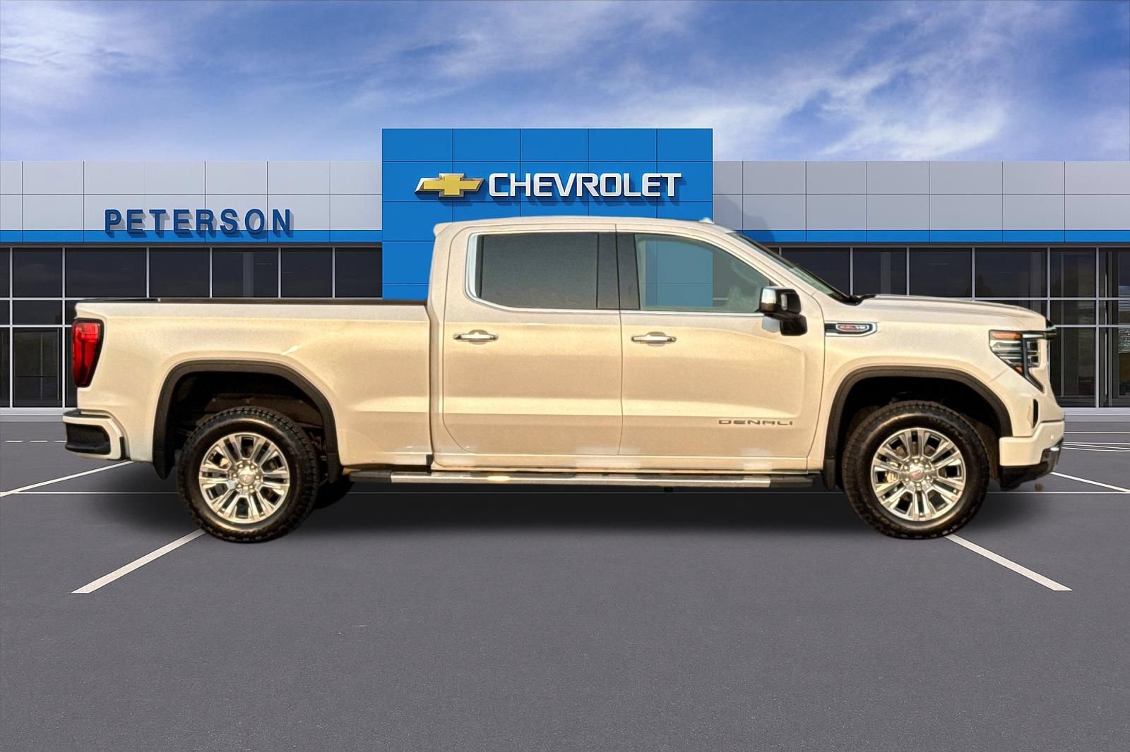Certified 2023 GMC Sierra 1500 Denali w/ Technology Package AWD/4WD image 3