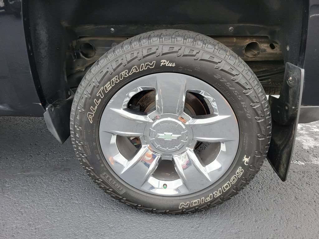 Used 2015 Chevrolet Silverado 1500 LTZ AWD/4WD image 9