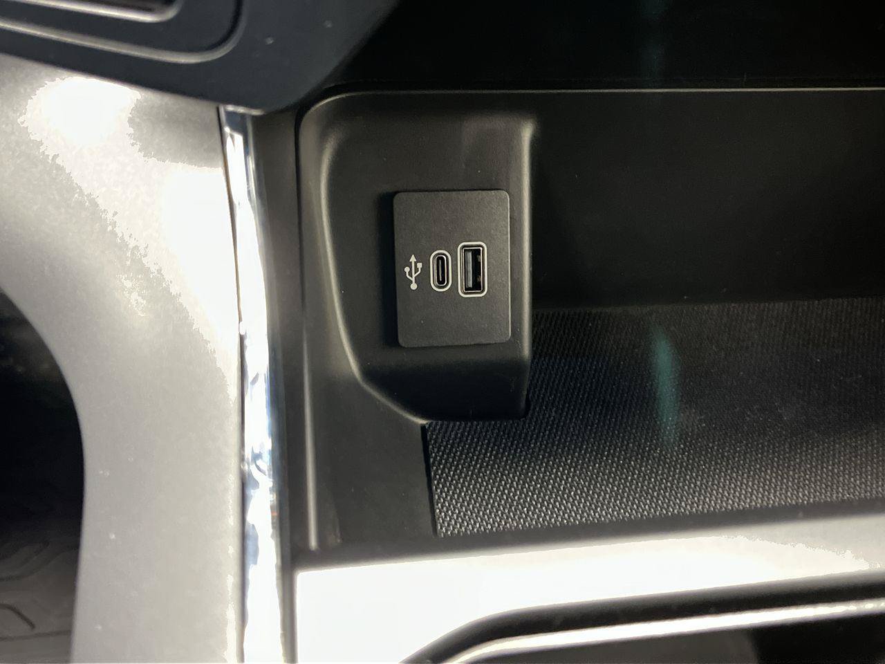 New 2026 Ford F150 XLT w/ Equipment Group 302A MID AWD/4WD image 24
