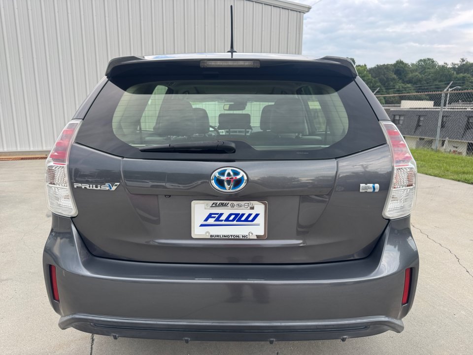 Used 2015 Toyota Prius V Five w/ Advanced Technology Package FWD image 18