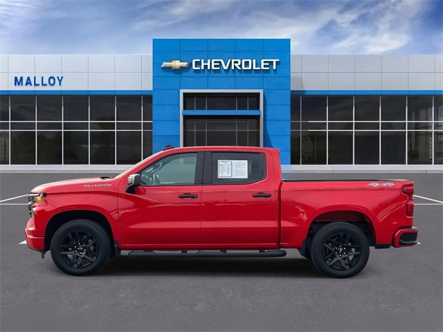 Used 2024 Chevrolet Silverado 1500 Custom image 5