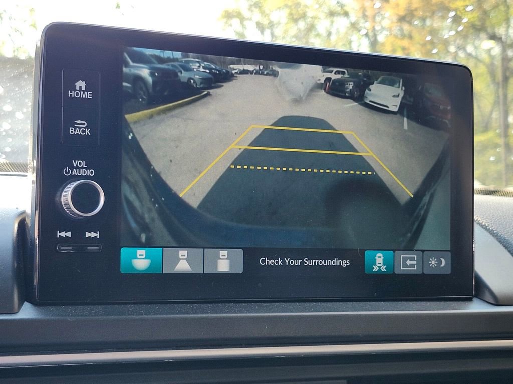 Used 2023 Honda Pilot Touring image 25