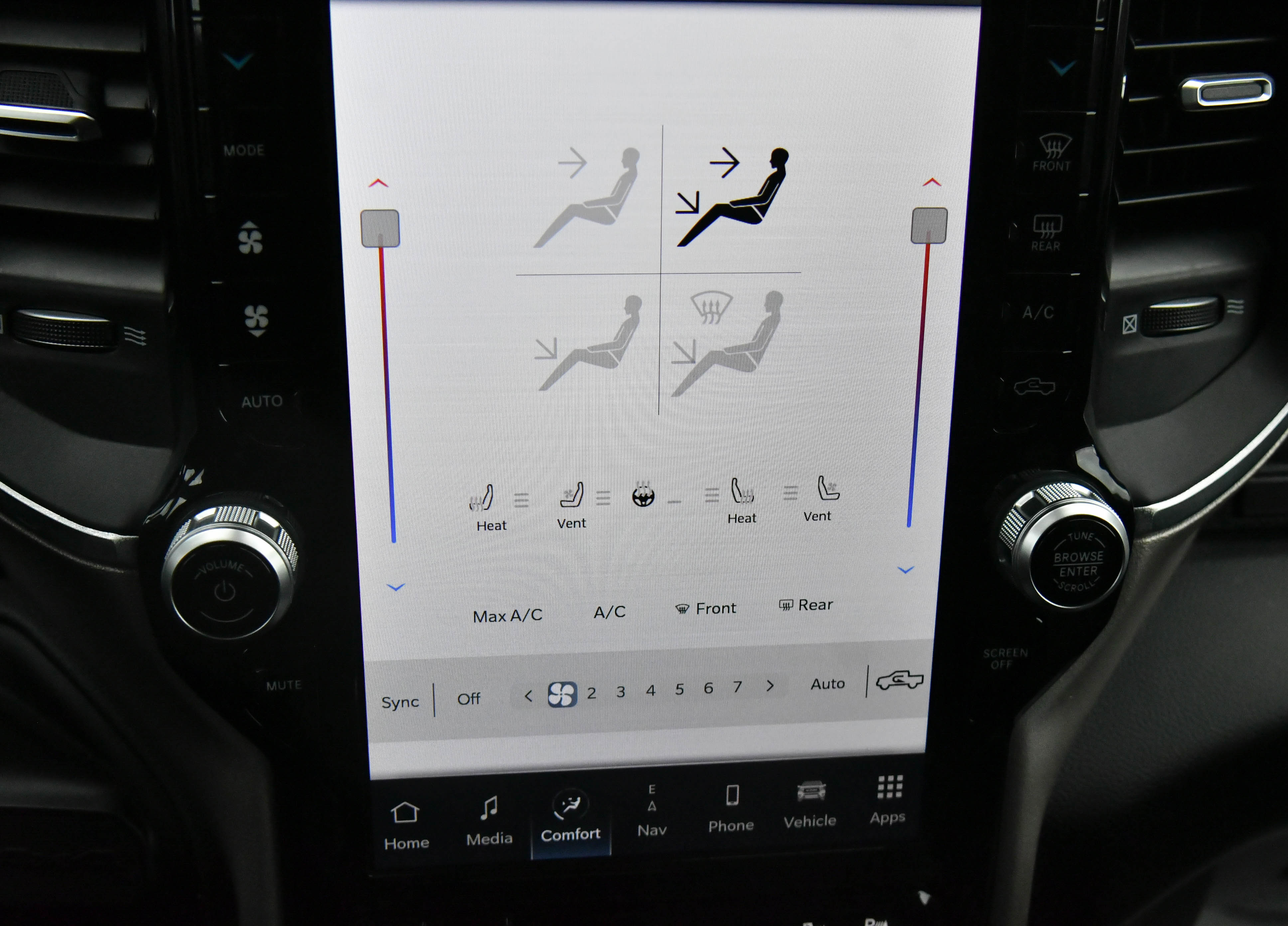 Used 2024 RAM 2500 Laramie image 27