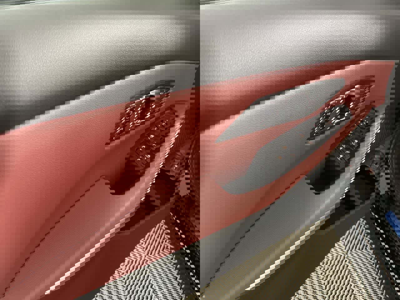 Used 2023 BMW 330i xDrive 330i xDrive w/ Convenience Package image 11