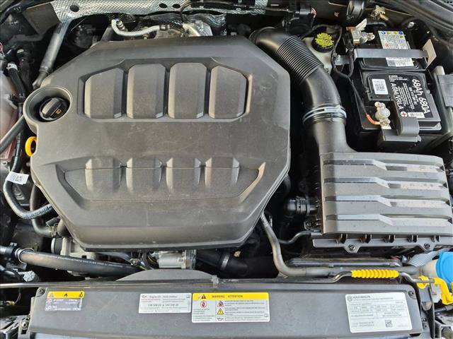 Used 2024 Volkswagen GTI SE FWD image 23