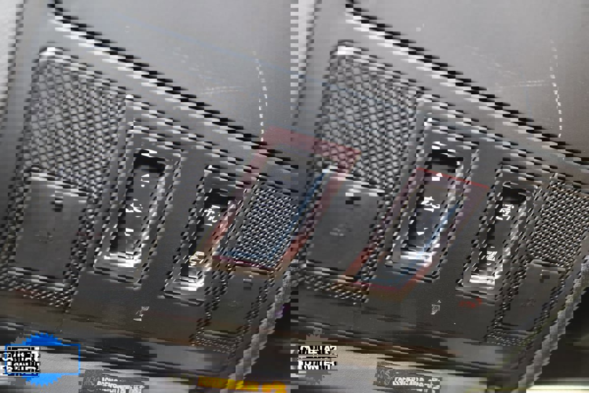 Used 2023 Jaguar XF R-Dynamic SE image 45