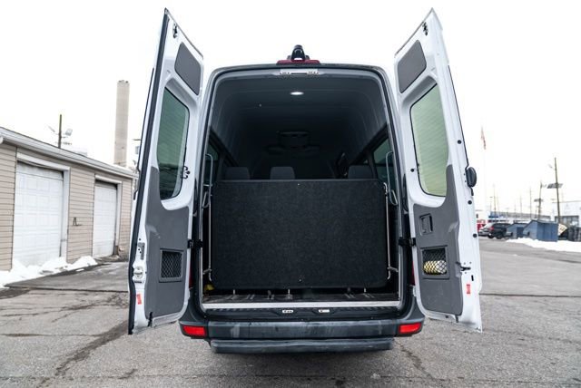 Used 2017 Mercedes-Benz Sprinter 3500 image 25