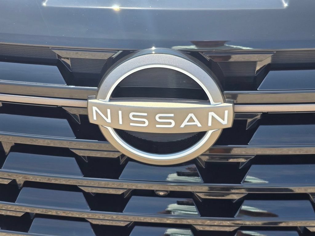 Used 2026 Nissan Pathfinder Platinum w/ Cargo Package FWD image 3