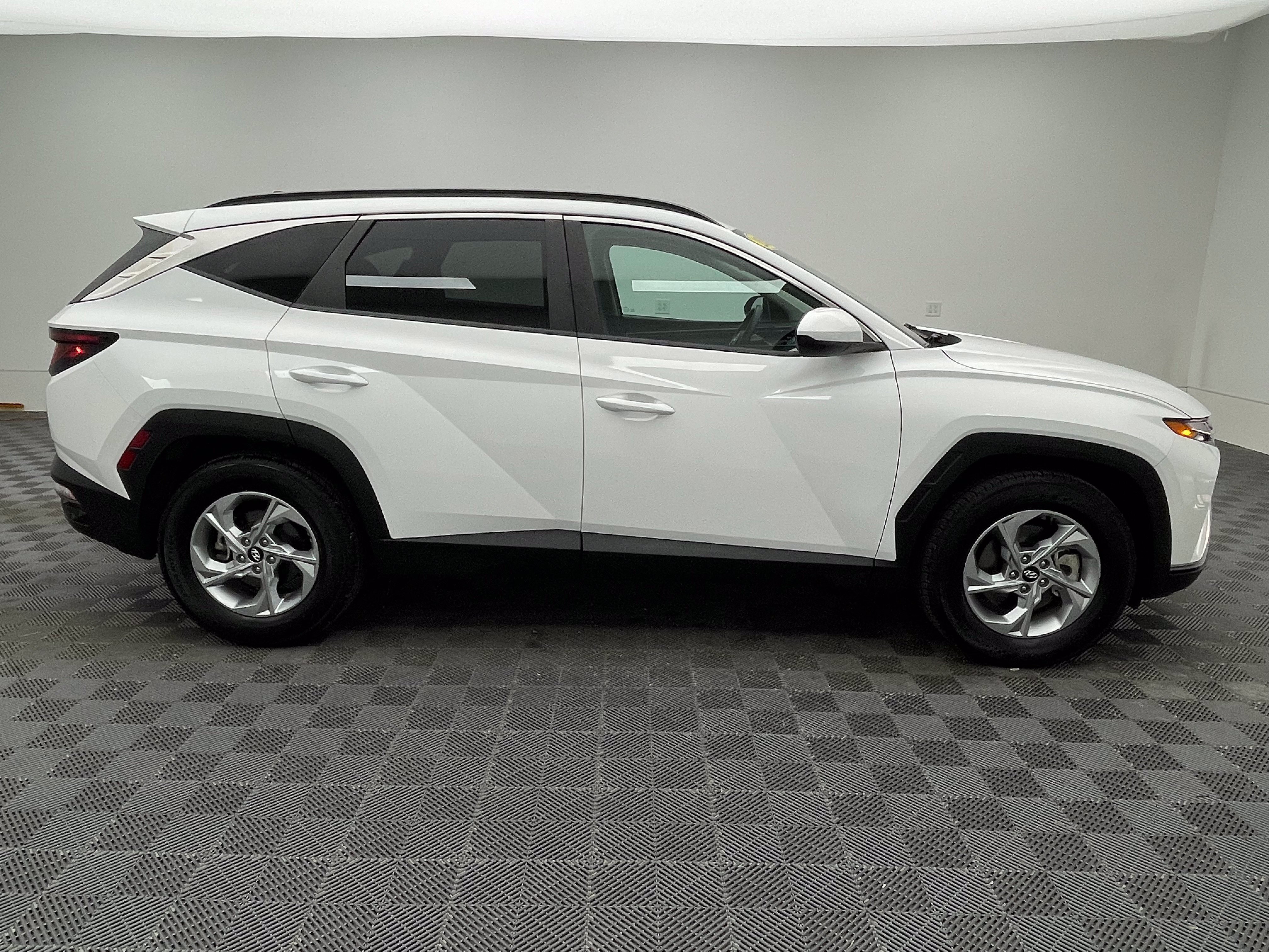 Used 2024 Hyundai Tucson SEL FWD image 6