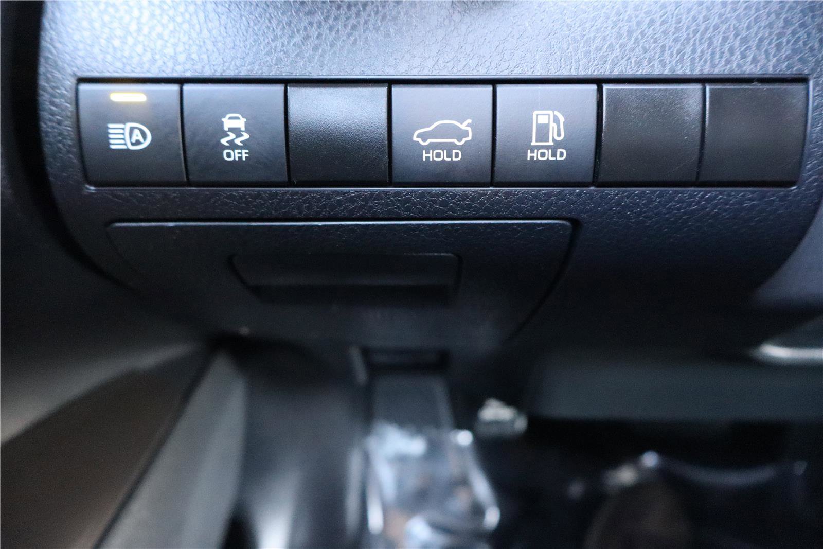 Used 2024 Toyota Camry SE image 15